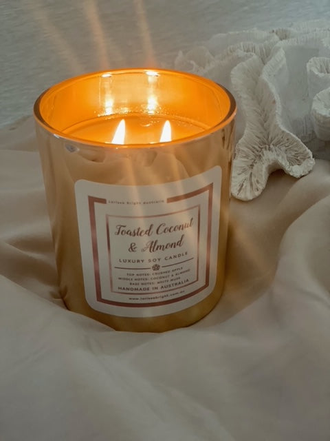 NEW!! Double Wick Candle. Toasted Coconut, Crushed Apple & Almond Luxury Handmade Soy Candle : Rose Gold Vessel - Larissa Bright Australia